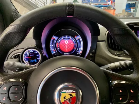 写真 Abarth 595 Competizione 2018 - 500 Abarth Cv ++++