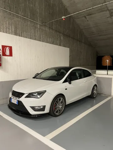 Foto Seat Ibiza 2016 - Seat Ibiza Cupra 1.8 TSI