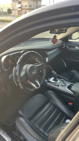 写真 Alfa Romeo Giulia 2020 - Alfa Romeo Giulia Veloce my20