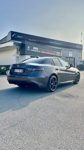 写真 Alfa Romeo Giulia 2020 - Alfa Romeo Giulia Veloce my20