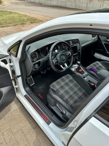 Foto Volkswagen Golf VII 2016 - GOLF GTI VII