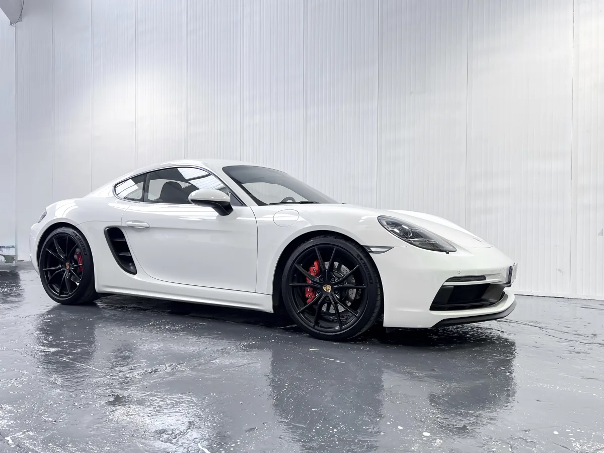 Porsche Cayman