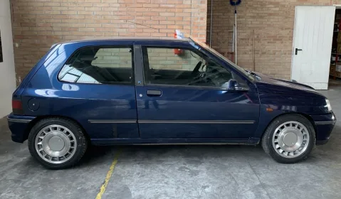 Foto Renault Clio 1991 - Renault Clio 1.8 16V – 165.000 km – Restaurata esternamente