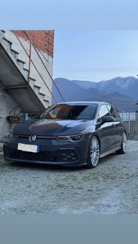 写真 Volkswagen Golf VIII 2021 - Golf 8 GTI
