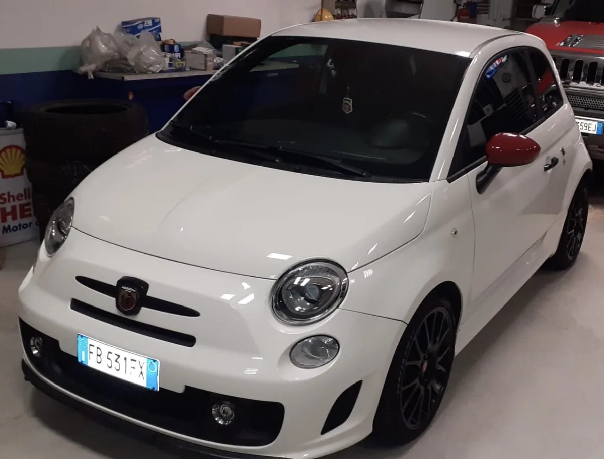 Abarth 595 2015 - Abarth 595 Yamaha factory edition