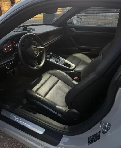 写真 Porsche 992 2020 - Porsche Carrera 992 cambio PDK