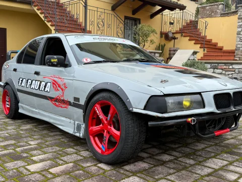 Foto BMW Serie 3 E36 1996 - BMW 320i  ( E36 ) Preparata per DRIFT ( Pronta gara )