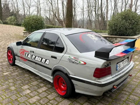 Foto BMW Serie 3 E36 1996 - BMW 320i  ( E36 ) Preparata per DRIFT ( Pronta gara )