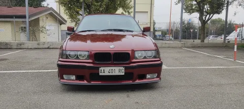 Foto BMW Serie 3 E36 1994 - BMW E36 325 i coupé