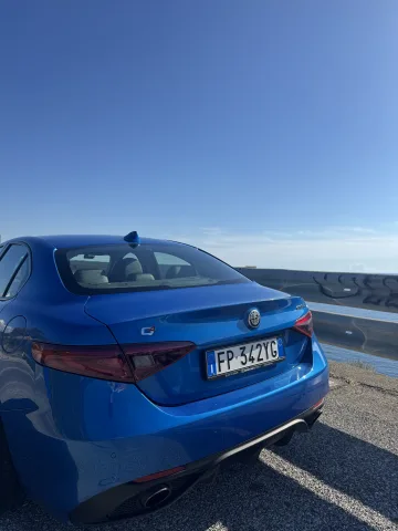 写真 Alfa Romeo Giulia 2018 - Alfa giulia veloce