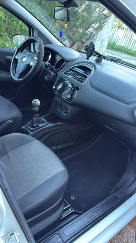 写真 Fiat Grande Punto 2012 - Fiat Punto 1.3 MJ ex 75 CV (Stage)