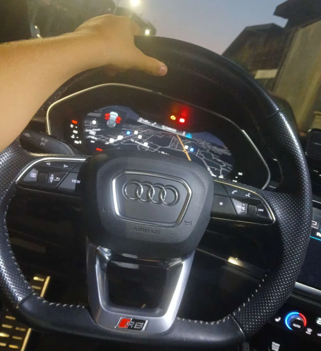 Audi Q3 Sportback 2023 - Vendesi audi q3 Sportback s line edition Quattro
