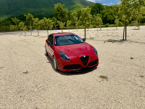 写真 Alfa Romeo Giulietta 2012 - Alfa Romeo Giulietta stage3