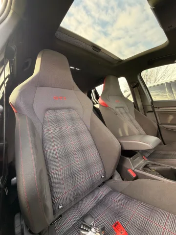 Foto Volkswagen Golf VIII 2023 - Volkswagen Golf 8 GTI – 340 CV | Stage 1 Digitun | Full Optional
