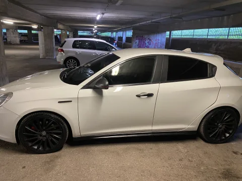 Foto Alfa Romeo Giulietta 2010 - Alfa Romeo Giulietta
