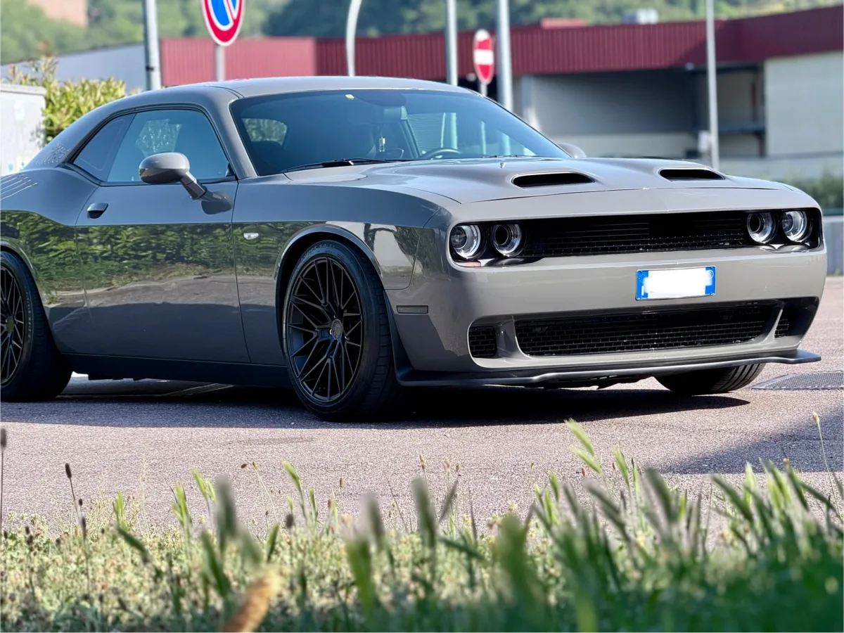 Dodge Challenger