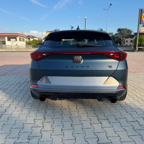 写真 Seat Tarraco 2023 - Cupra Formentor VZ 2.0 tsi 245cv