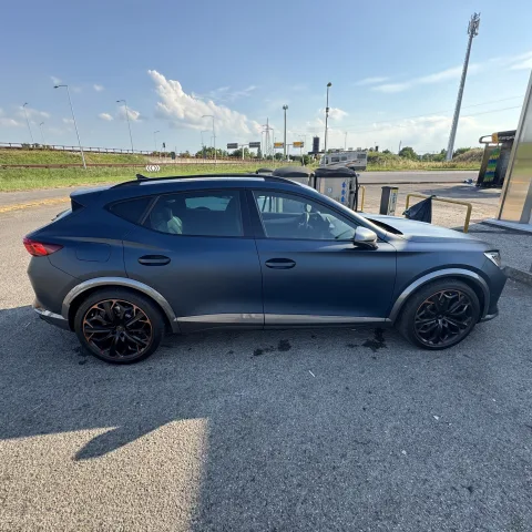 写真 Seat Tarraco 2023 - Cupra Formentor VZ 2.0 tsi 245cv