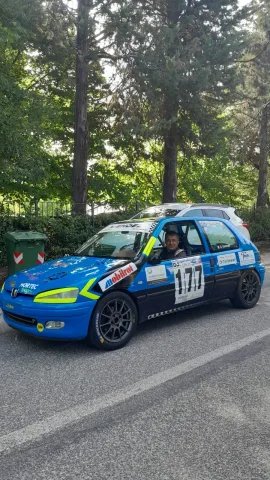 Foto Peugeot 106 1994 - Peugeot Sport 106  1.4 Racing Start Plus