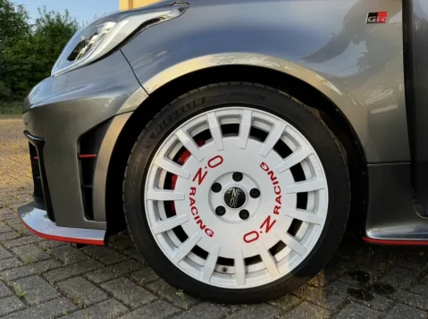 Foto Toyota Yaris GR 2024 - Yaris GR con mods super premium
