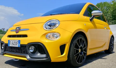 Foto Abarth 595 Turismo 2017 - Abarth 595 Turismo
