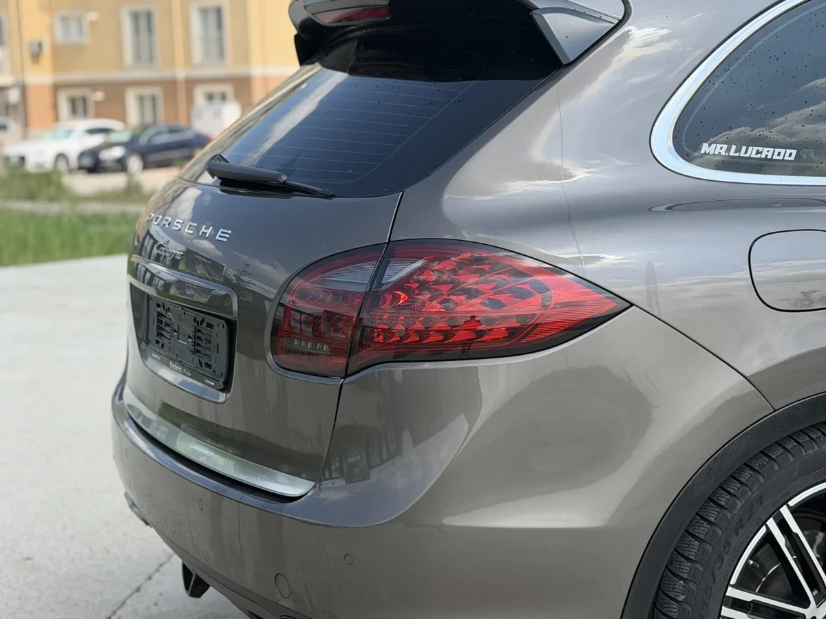 Porsche Cayenne 92a