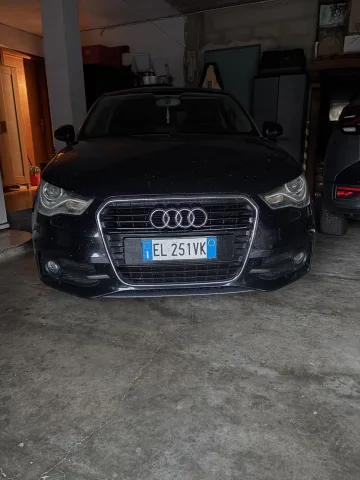 写真 Audi A1 2012 - AUDI A1/S1 1.4tfsi neopatentati
