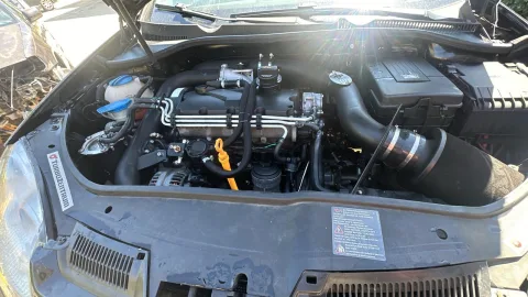 写真 Volkswagen Golf V 2007 - Golf 5 da 320 cv e 65 kg/nm