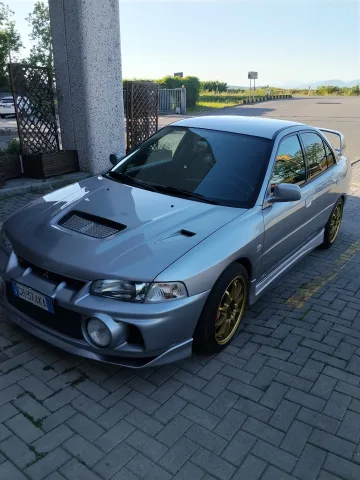 Foto Mitsubishi Lancer Evolution 1996 - Lancer Evolution 4