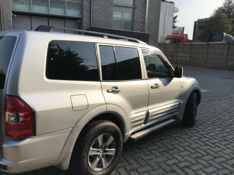 写真 Mitsubishi Pajero 2000 - Mitsubishi pajero 3.2 did wagon
