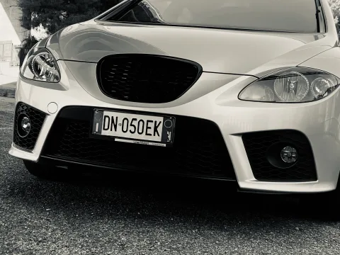 写真 Seat Leon 2008 - Leon cupra