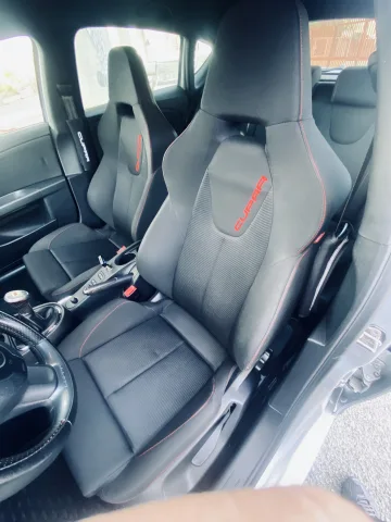 写真 Seat Leon 2008 - Leon cupra