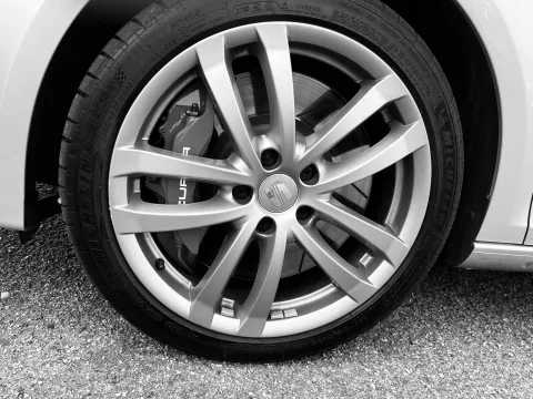 写真 Seat Leon 2008 - Leon cupra