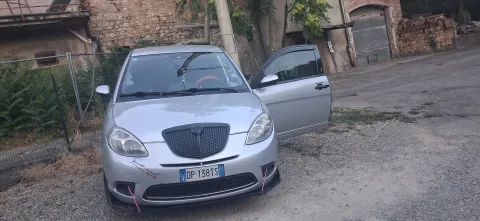 Foto Lancia Ypsilon 2008 - Lancia y sportiva con impianto stereo