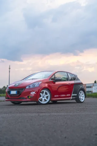 Foto Peugeot 208 2014 - PEUGEOT 208 GTI