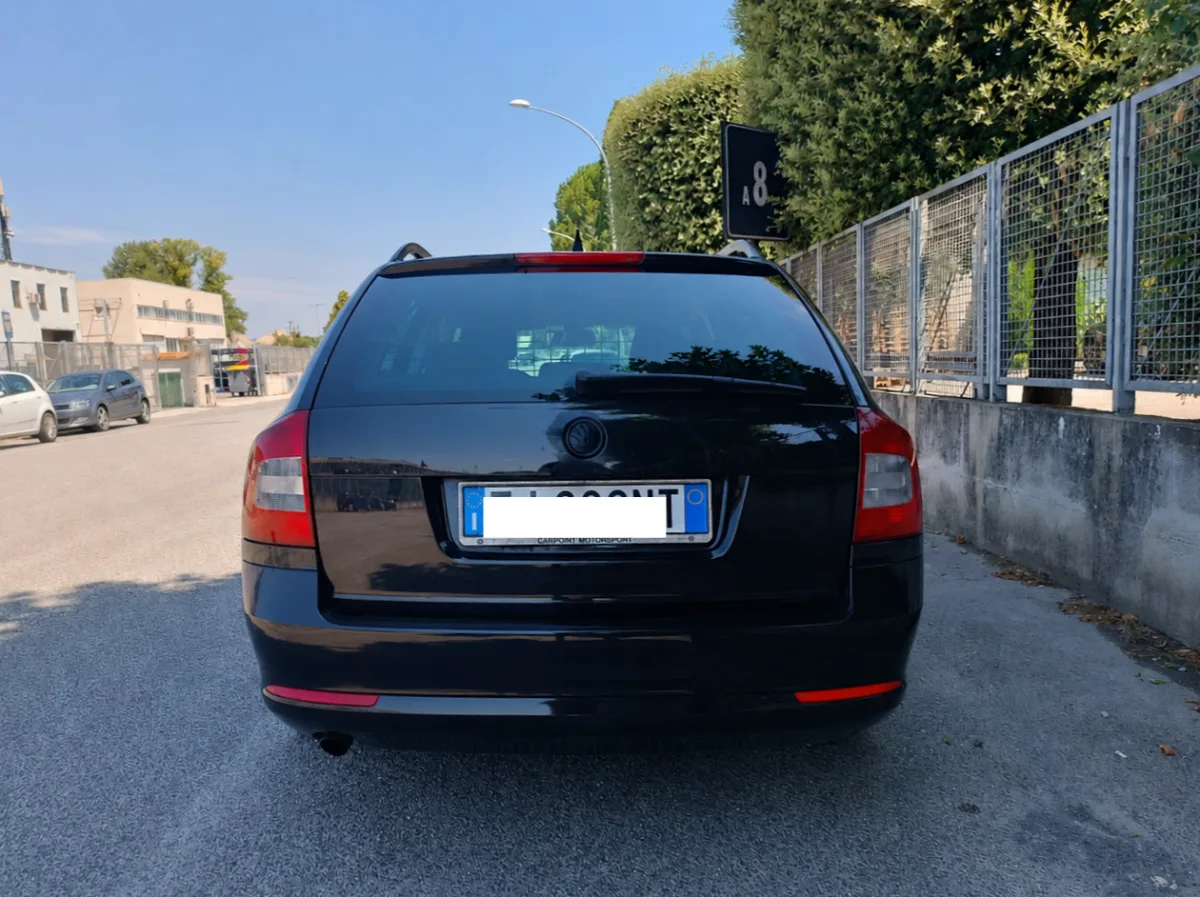 Skoda Octavia SW all black