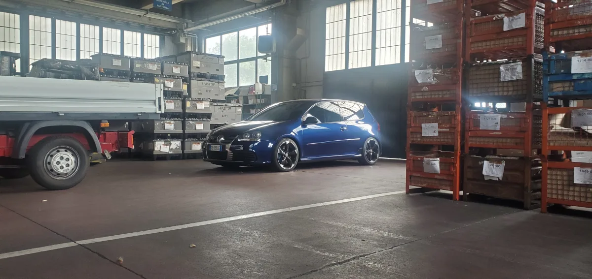 Volkswagen Golf V 2006 - Golf V r32 VR6 MILLTEK + OHLINS