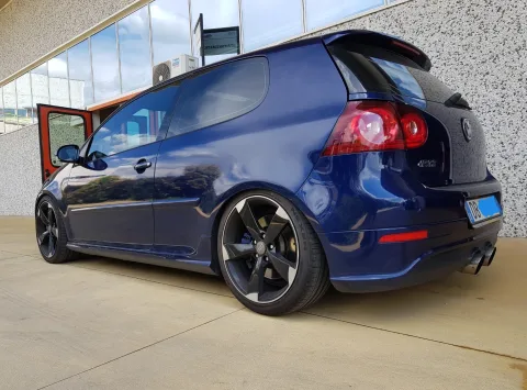 Photo Volkswagen Golf V 2006 - Golf V r32 VR6 MILLTEK + OHLINS