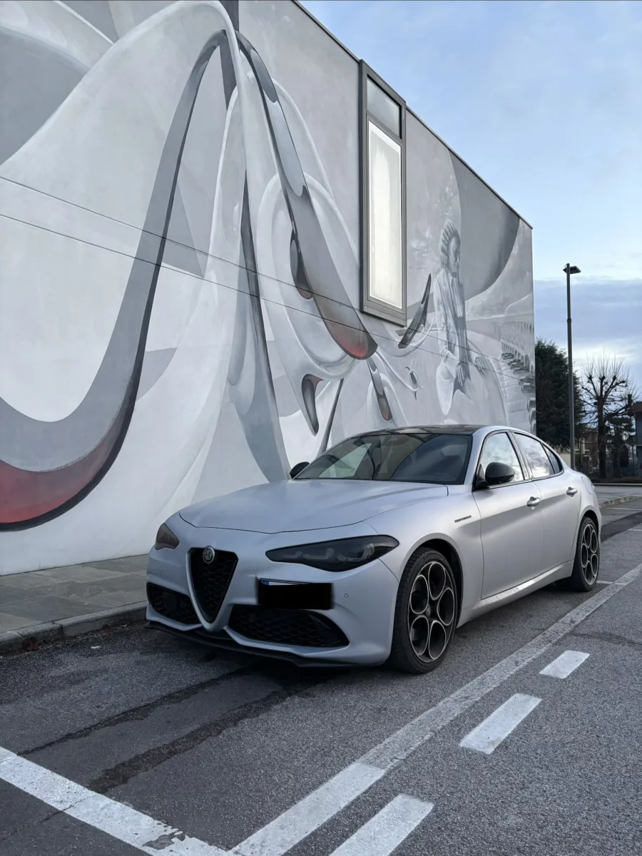 Alfa Romeo Giulia 2024 - Alfa romeo giulia competizione opaca