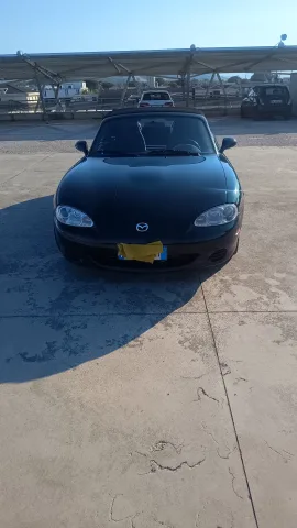 写真 Mazda MX-5 NB 2003 - Auto per intenditori appassionati