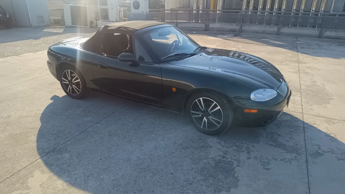 Mazda MX-5 NB 2003 - Auto per intenditori appassionati