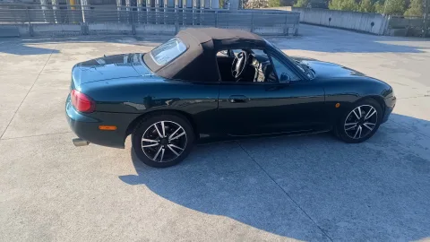 写真 Mazda MX-5 NB 2003 - Auto per intenditori appassionati