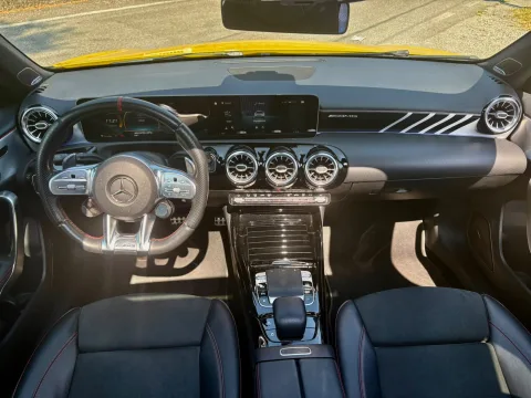 Foto Mercedes Classe A 2019 - Mercedes-AMG A 35 4MATIC | 360 CV |