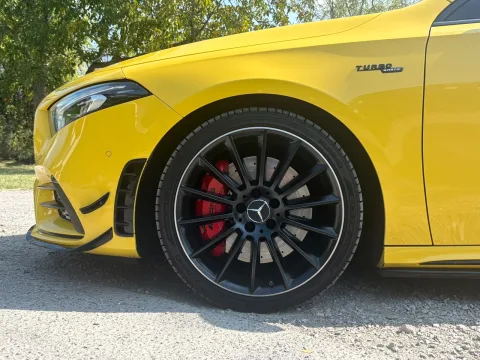 Foto Mercedes Classe A 2019 - Mercedes-AMG A 35 4MATIC | 360 CV |