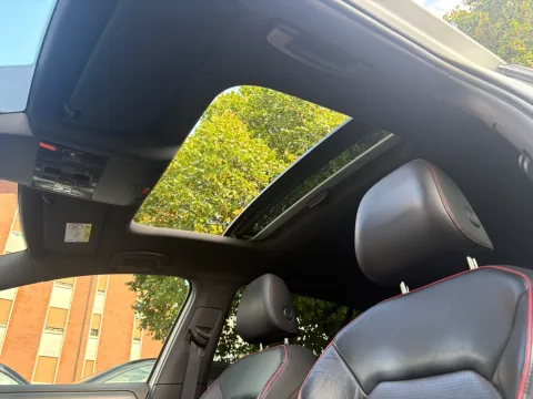 Foto Volkswagen Golf VII.5 2019 - Volkswagen Golf GTI Performance 2.0 TSI DSG | 298 CV