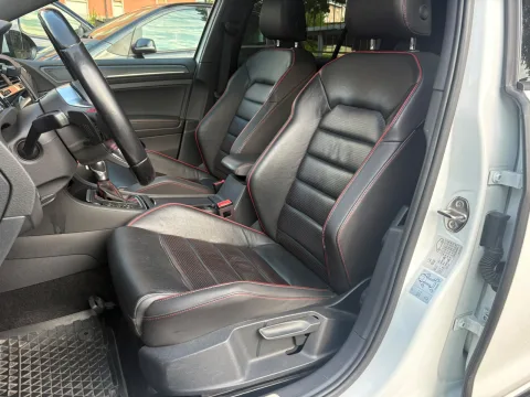 Foto Volkswagen Golf VII.5 2019 - Volkswagen Golf GTI Performance 2.0 TSI DSG | 298 CV