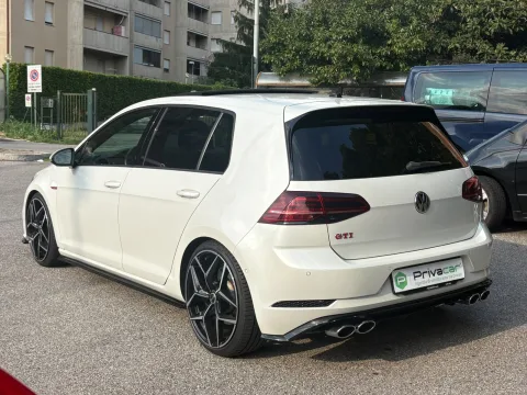 Foto Volkswagen Golf VII.5 2019 - Volkswagen Golf GTI Performance 2.0 TSI DSG | 298 CV