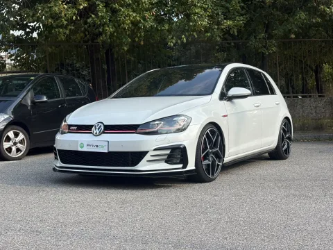 Foto Volkswagen Golf VII.5 2019 - Volkswagen Golf GTI Performance 2.0 TSI DSG | 298 CV