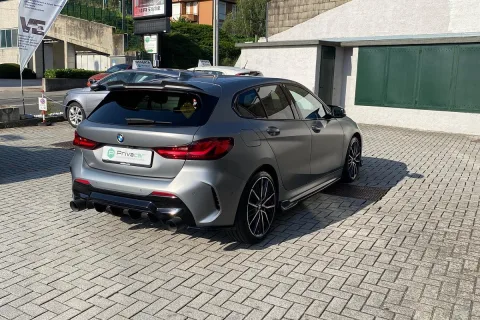 Foto BMW Serie 1 F40 2023 - BMW 128ti Msport