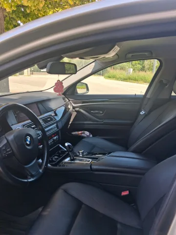 Foto BMW Serie 5 F10 2012 - BMW 530D M SPORT